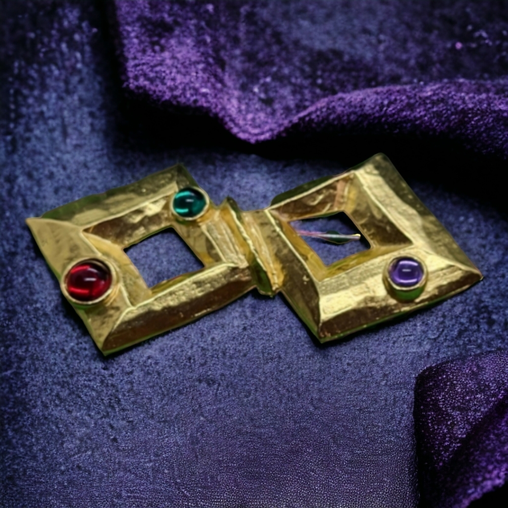 Amazing Vintage Geometric Minimalist style brooch